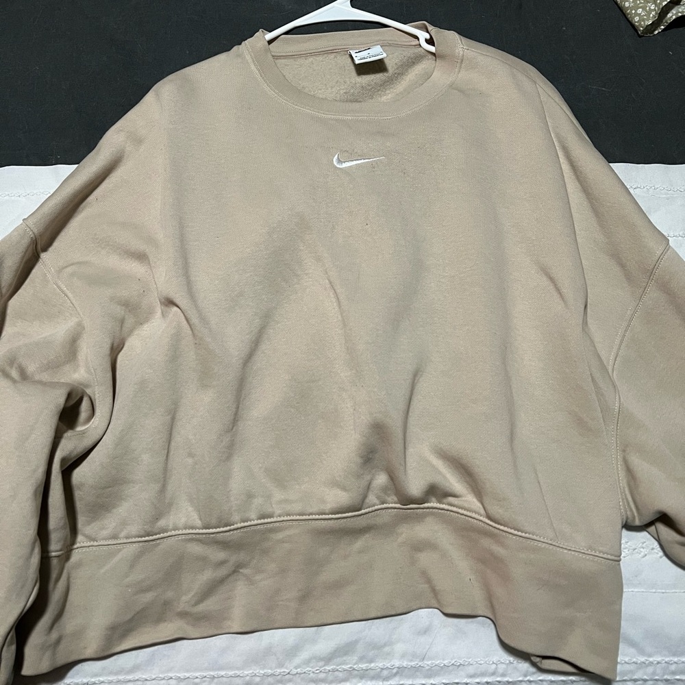 Nike cropped sweatshirt